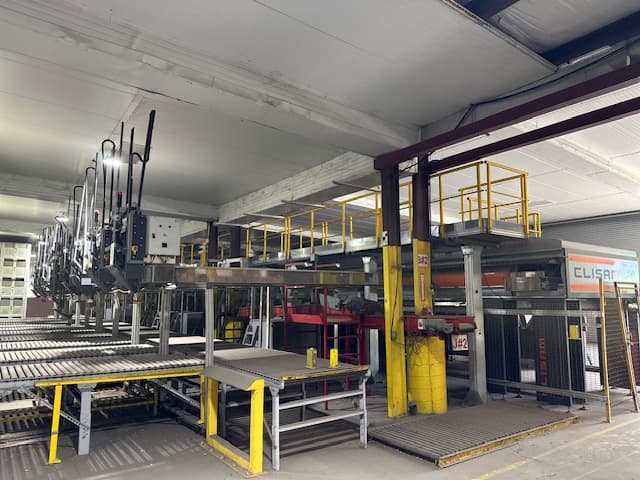 Elisam bin fillers and bin transport system included with the grading line