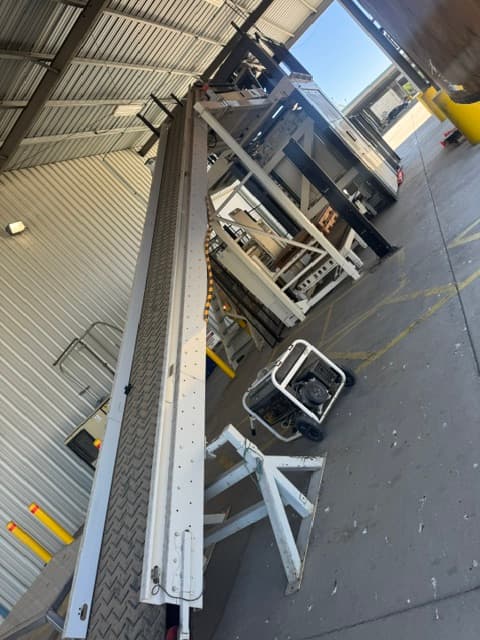 Symach MACH 5 palletizing equipment installed in the production area