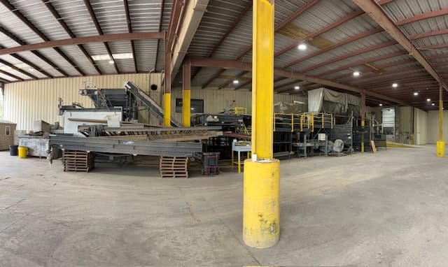 Complete 2016 Elisam 8-lane grading line in a produce packing facility